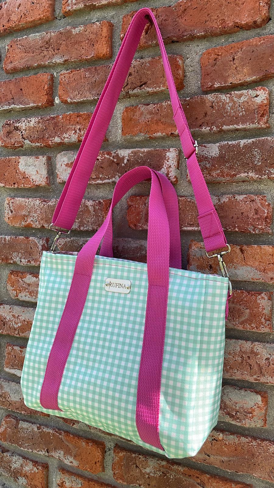 Cartera con asas